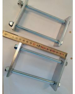 Monterings beslag til kasse p&aring; trailer, monteringsbeslag