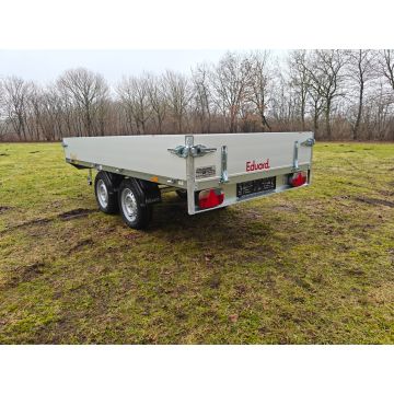 Eduard trailer 3015-07-72 med en totalvægt på 750 kg