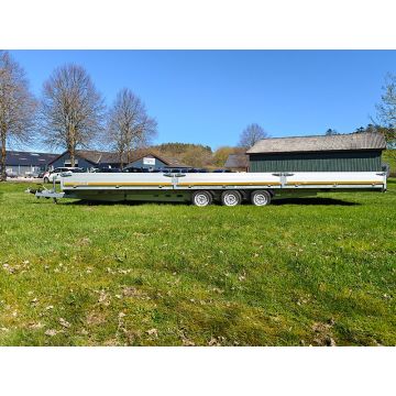Eduard Trailer 3 aksler totalvægt 3500 kg indvendigt ladmål 856x240cm