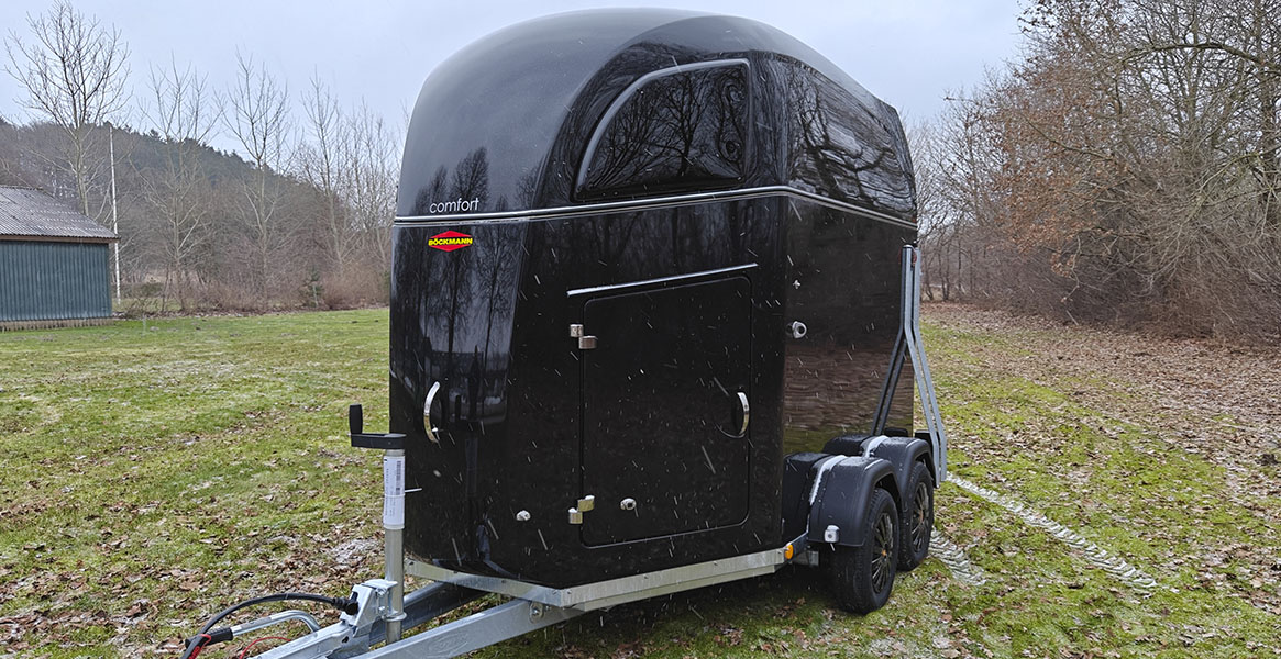 Skal du vælge en Böckmann hestetrailer til én eller to heste?